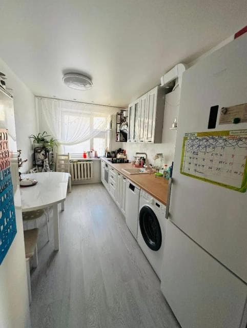 4 комн., 70 м², КПД, Площадь Победы 6