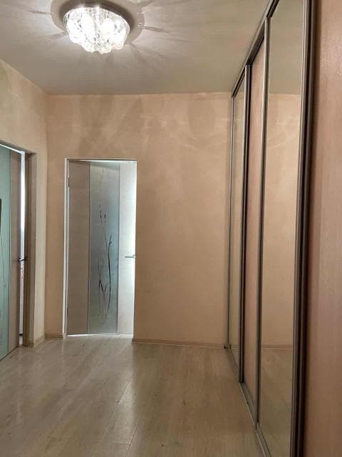 1 комн., 40 м², Монолитно-каркасный, Центр - район пл. Дружбы 2