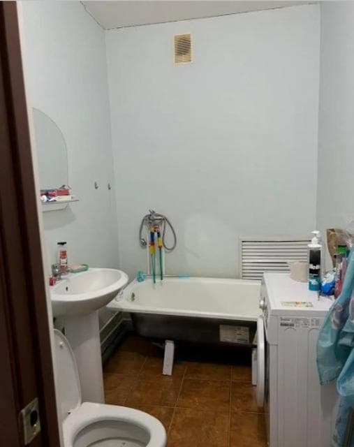 1 комн., 40 м², Монолитно-каркасный, Центр - район пл. Дружбы 5