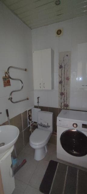 1 комн., 35 м², Блочный, Дом быта 3