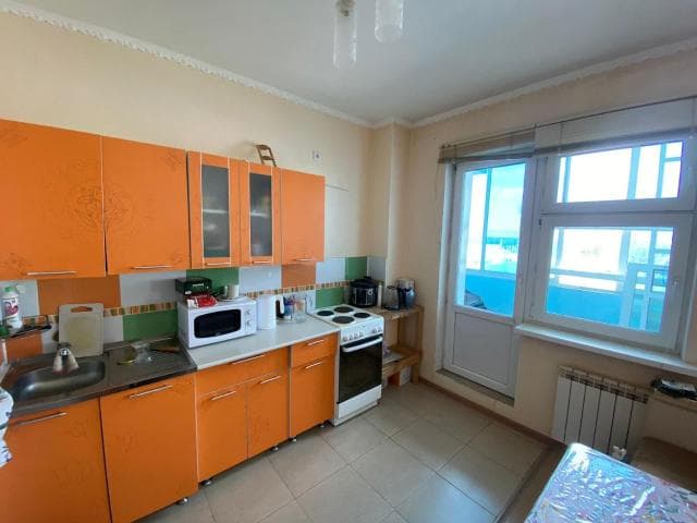 1 комн., 39 м², Монолитно-каркасный, Центр - район пл. Комсомольская 5