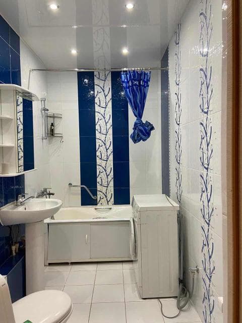 1 комн., 40 м², Монолитно-каркасный, Центр - район пл. Дружбы 4