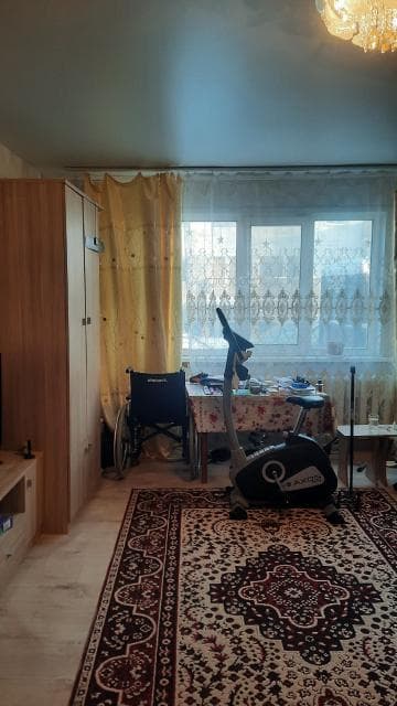 1 комн., 42 м², Дерев. б/у, Кирзавод 2