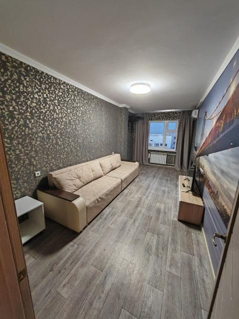 1 комн., 40 м², Монолитно-каркасный, 103 квартал (Ростелеком)