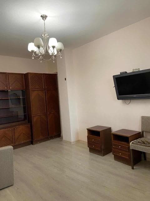 1 комн., 40 м², Монолитно-каркасный, Центр - район пл. Дружбы 5