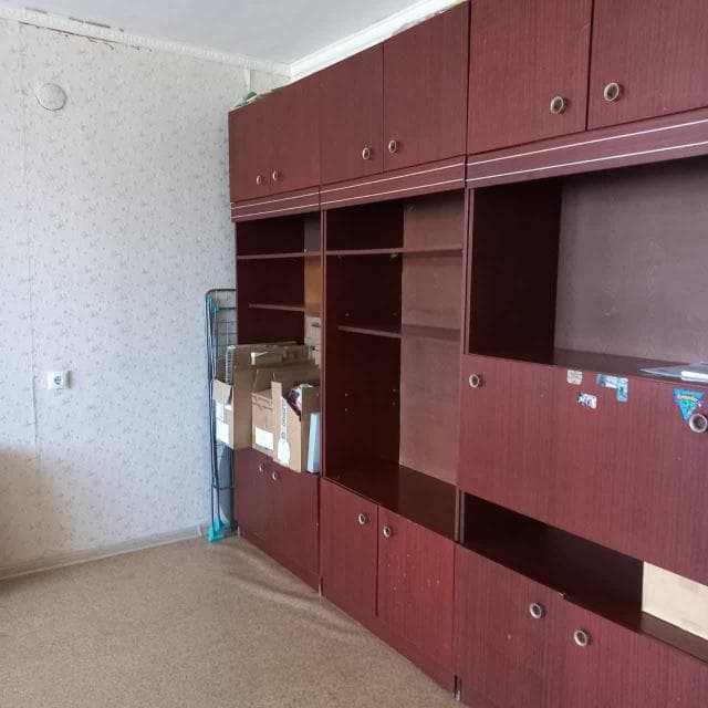 1 комн., 30 м², Блочный, Центр - район пл. Орджоникидзе 5