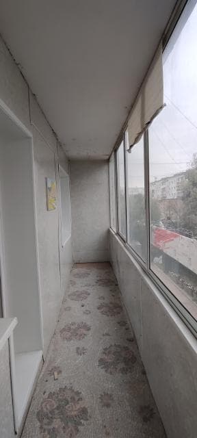 1 комн., 35 м², Блочный, Дом быта 8
