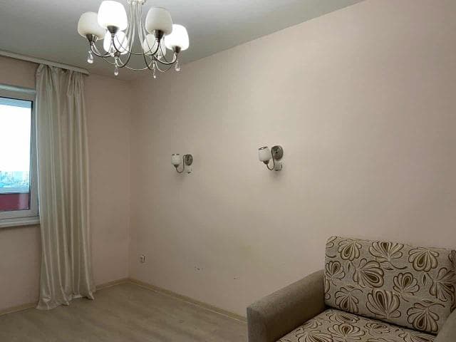 1 комн., 40 м², Монолитно-каркасный, Центр - район пл. Дружбы 3