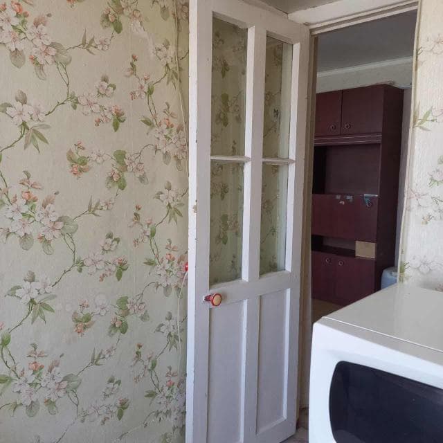 1 комн., 30 м², Блочный, Центр - район пл. Орджоникидзе 9