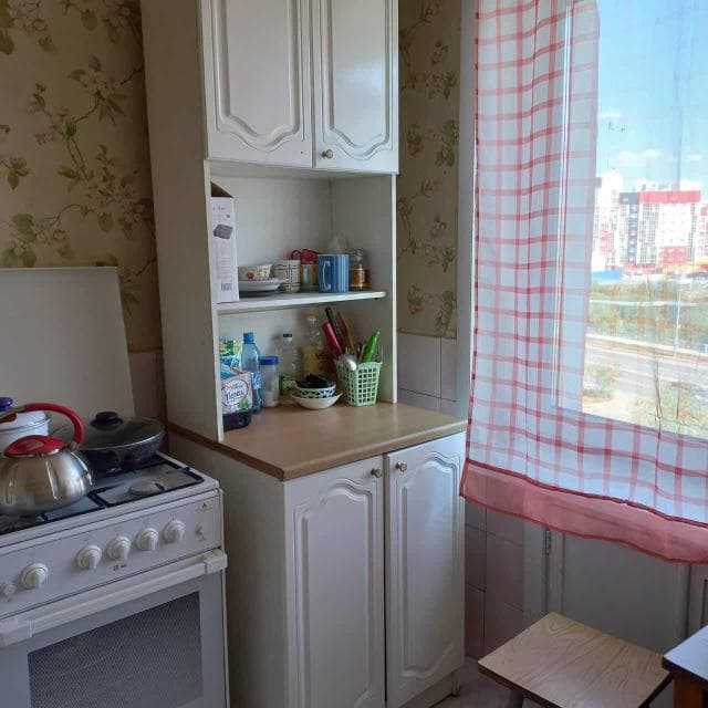 1 комн., 30 м², Блочный, Центр - район пл. Орджоникидзе 6