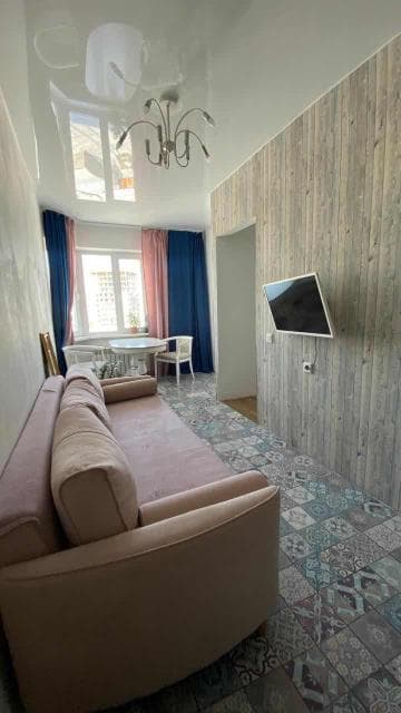 1 комн., 30 м², Монолитно-каркасный, Областная больница, рынок "Манньыаттаах" 5