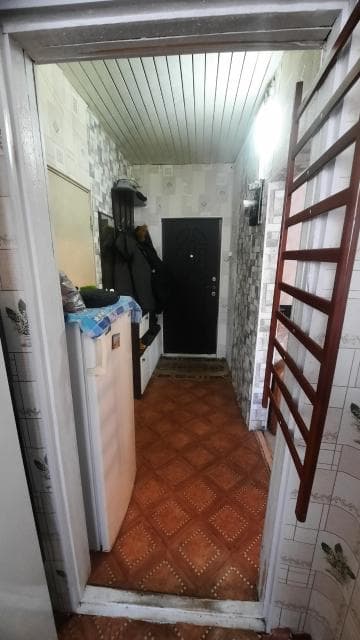 1 комн., 42 м², Дерев. б/у, Кирзавод 14
