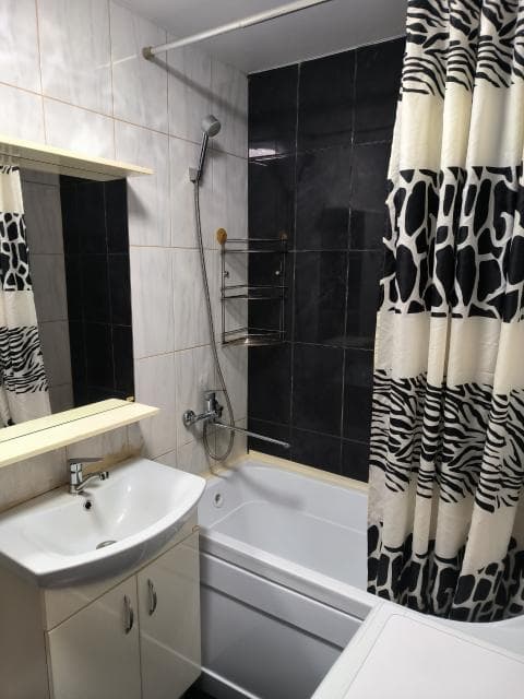 1 комн., 36 м², КПД, Крытый рынок 3