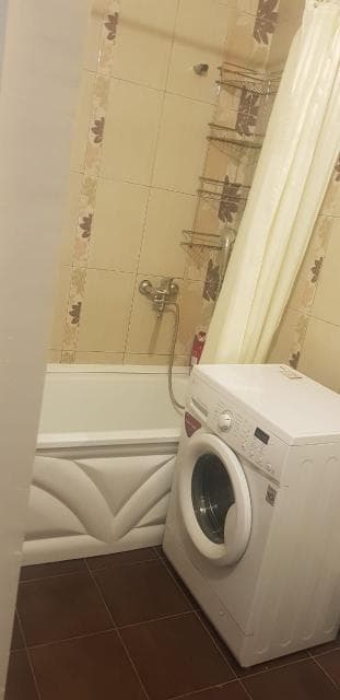 1 комн., 42 м², Инд. планировка, Площадь Победы 5