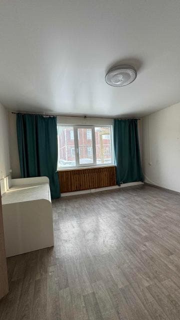 1 комн., 41 м², Дерев. ч/б, Кирзавод 5