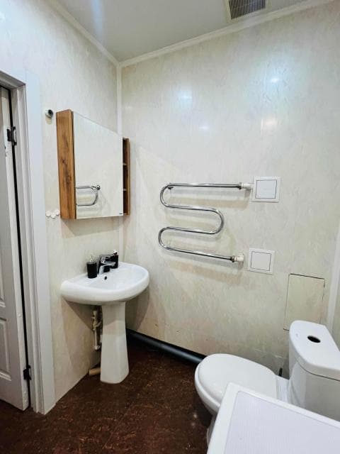 1 комн., 38 м², Блочный, 103 квартал (Ростелеком) 6