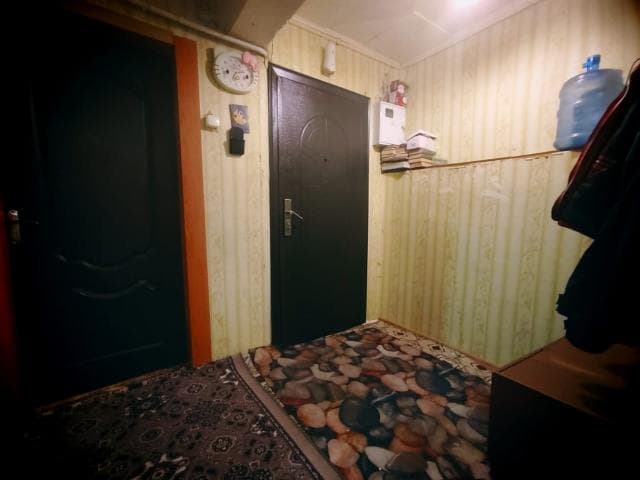 Больше 4 комн., 82 м², Дерев. ч/б, Поселок Газовиков 10