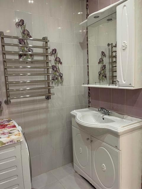 1 комн., 44 м², Монолитно-каркасный, Поликлиника 1 10
