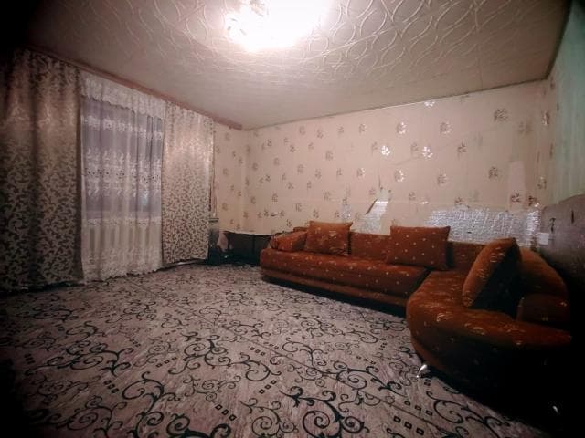 Больше 4 комн., 82 м², Дерев. ч/б, Поселок Газовиков 2