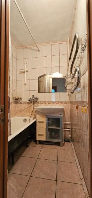 4 комн., 72 м², КПД, Дом быта 4