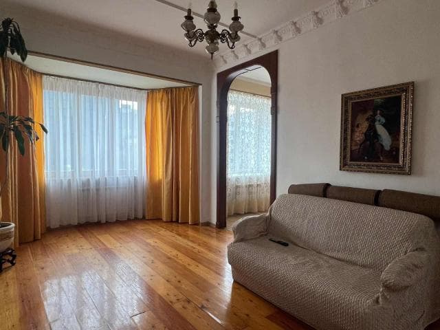 Студия, 32 м², Блочный, Другие районы 2