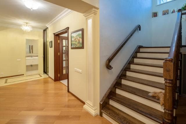 Больше 4 комн., 209 м², Инд. планировка, Площадь Победы 3