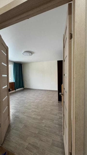 1 комн., 41 м², Дерев. б/у, Кирзавод 3