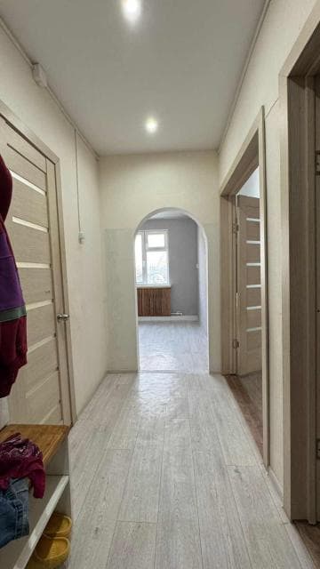 1 комн., 41 м², Дерев. б/у, Кирзавод 6
