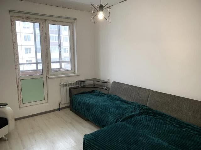 1 комн., 37 м², Монолитно-каркасный, Дом быта 8