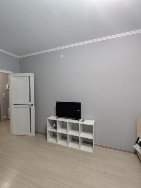 1 комн., 42 м², Инд. планировка, 203 мкрн. 8