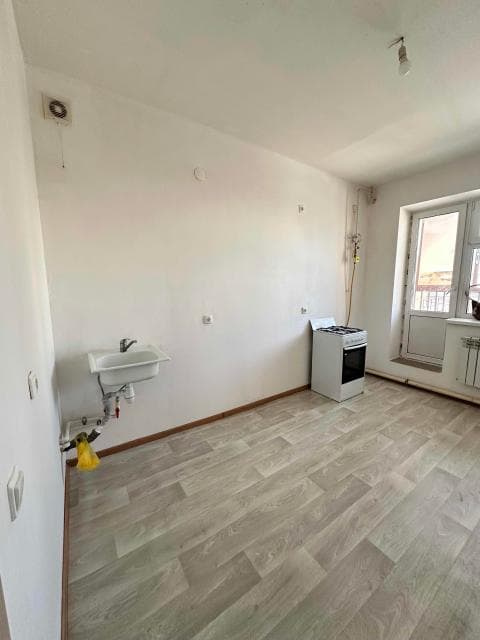 1 комн., 35 м², Блочный, Другие районы 2