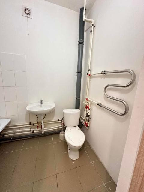 1 комн., 35 м², Блочный, Другие районы 8