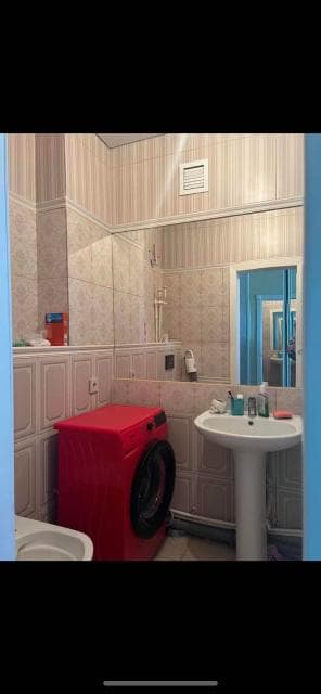 1 комн., 37 м², Инд. планировка, Гимеин 8