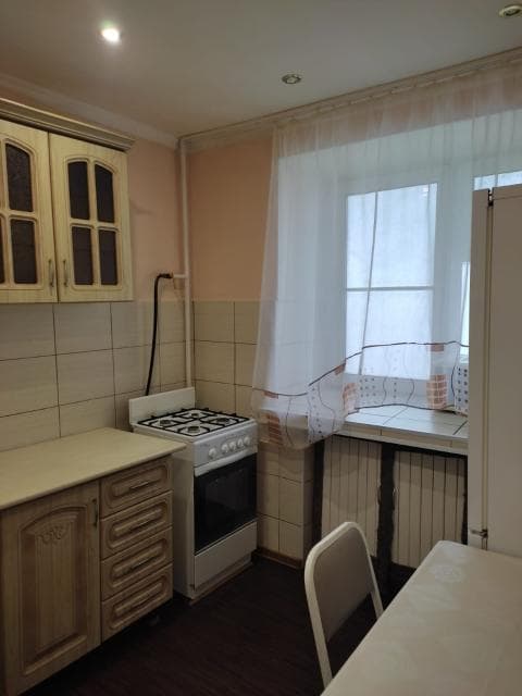 1 комн., 33 м², Блочный, Авиапорт 7