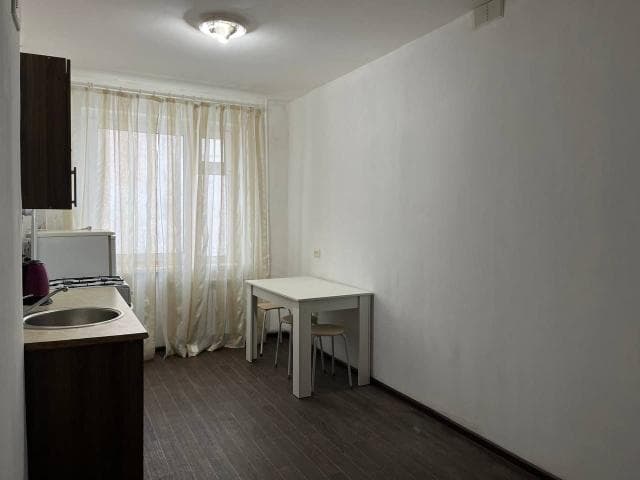 1 комн., 35 м², КПД, Центр - район пл. Дружбы