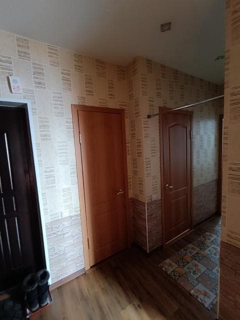 1 комн., 43 м², Инд. планировка, Площадь Победы 7