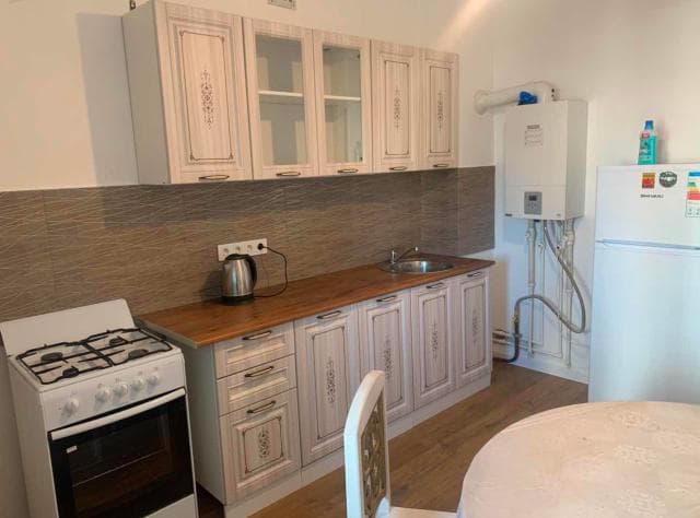 1 комн., 42 м², Монолитно-каркасный, Кинотеатр Лена