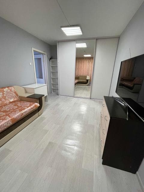 1 комн., 35 м², КПД, ТЦ "Олонхо" 4