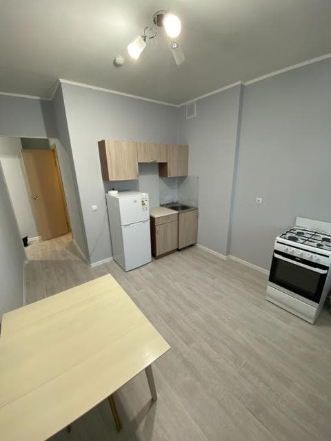 1 комн., 36 м², Монолитно-каркасный, Площадь Победы 3