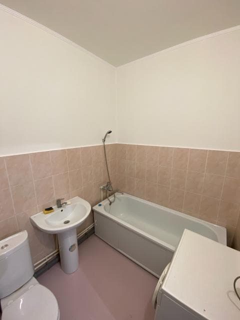 1 комн., 36 м², Монолитно-каркасный, Площадь Победы 8