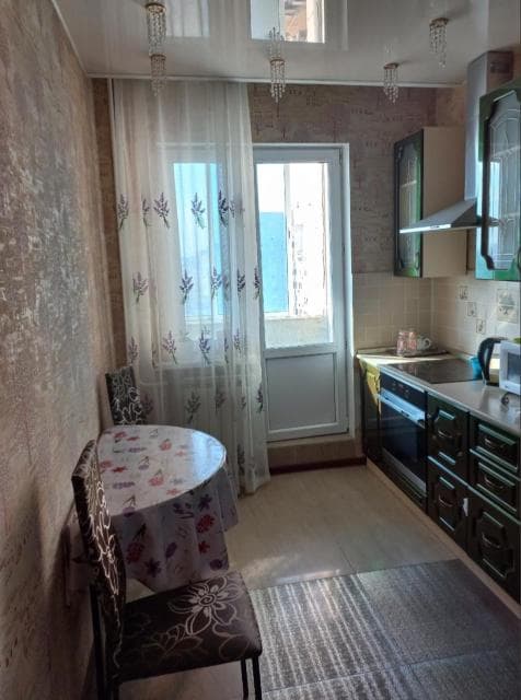 1 комн., 32 м², Монолитно-каркасный, Крестьянский рынок, стадион "Туймаада" 4