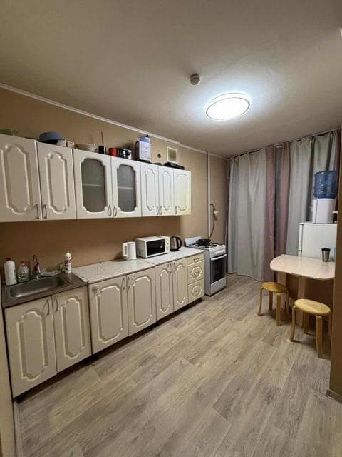 1 комн., 35 м², Блочный, Авторынок 5
