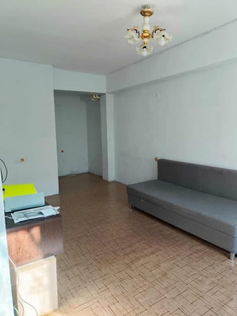 1 комн., 40 м², Блочный, 16 квартал 2