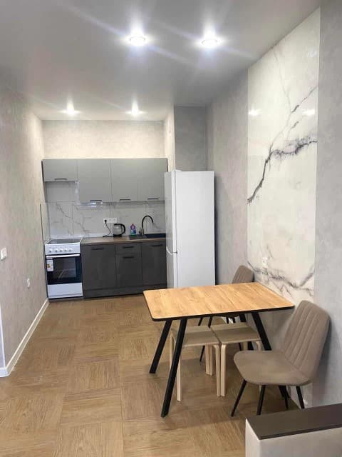 1 комн., 37 м², Монолитно-каркасный, Сахацирк 3