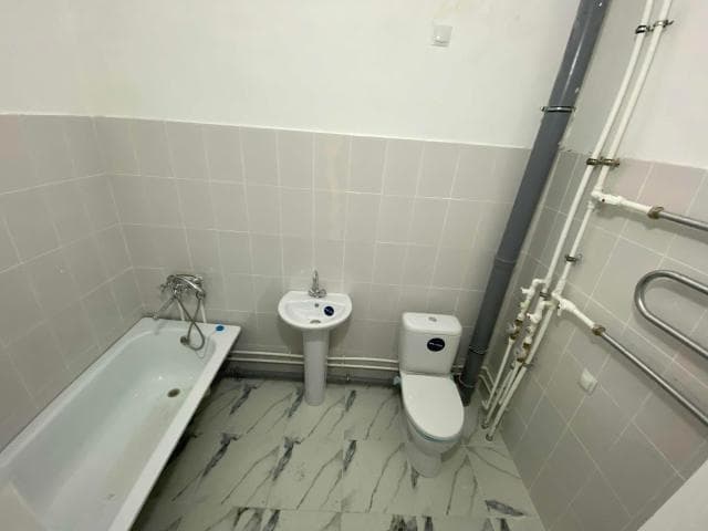1 комн., 34 м², Блочный, Другие пригороды 5