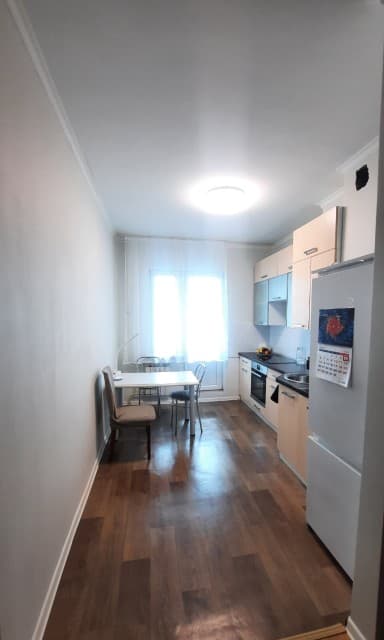 1 комн., 35 м², Монолитно-каркасный, Крестьянский рынок, стадион "Туймаада"