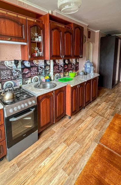 4 комн., 70 м², КПД, ТЦ "Олонхо" 6