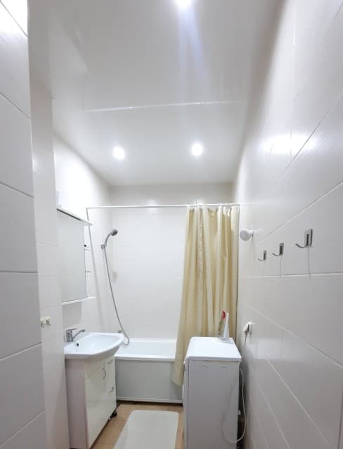 1 комн., 35 м², Монолитно-каркасный, Крестьянский рынок, стадион "Туймаада" 5