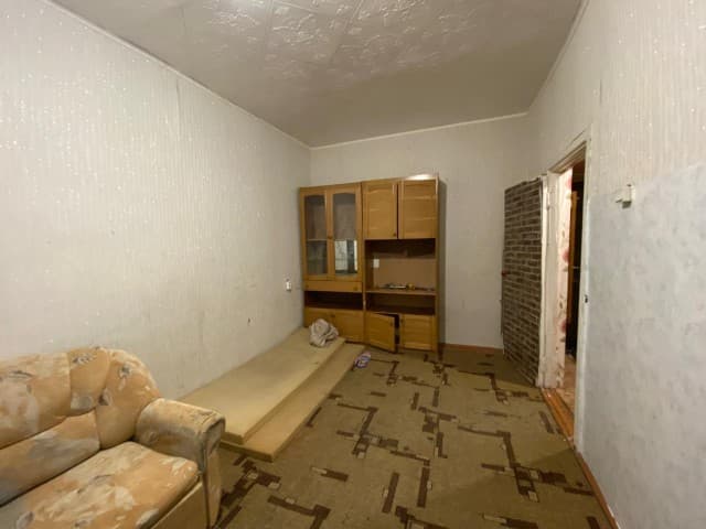 1 комн., 32 м², Блочный, Другие районы 5