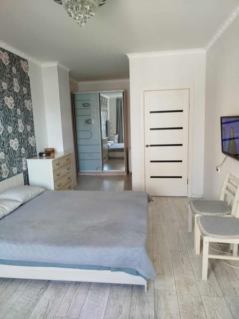 1 комн., 42 м², Монолитно-каркасный, 203 мкрн. 4